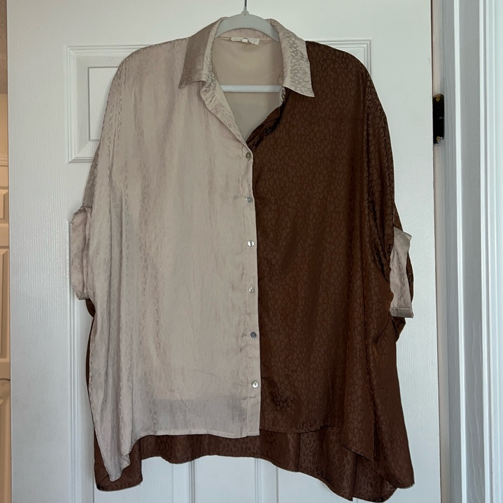Women’s shirt size S/M